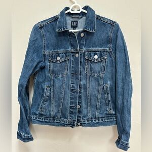 GAP Jean Jacket Women’s Medium Indigo Denim Wash
Size Small